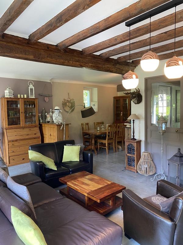 Propriété - 182 m² - 6 pièces