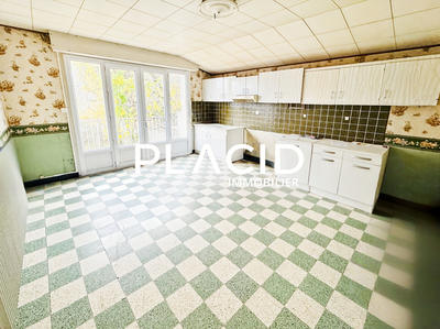 Maison - 159 m² - 6 pièces