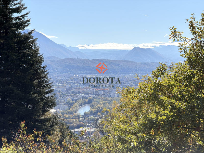 Maison - 182 m² - 9 pièces