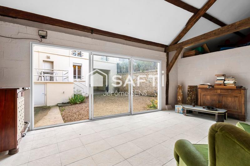 Villa - 237 m² - 9 pièces