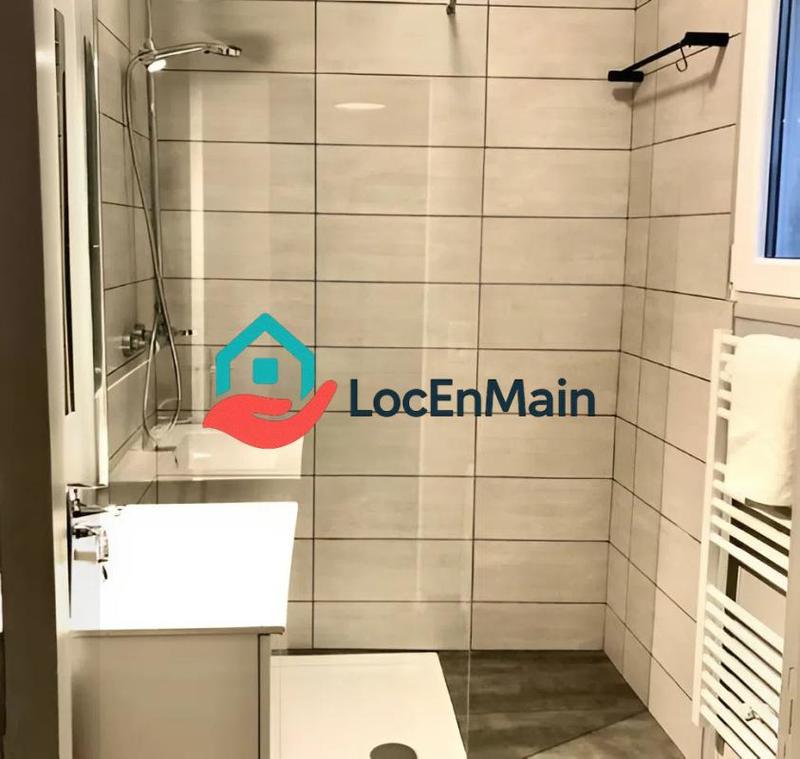 Studio - 30 m² - 1 pièce