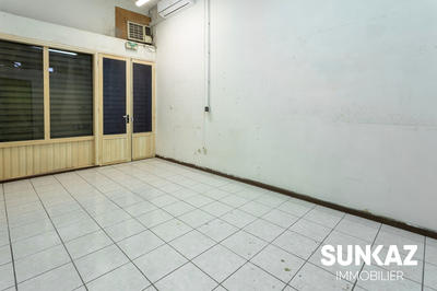 Local d'activités - 200 m²