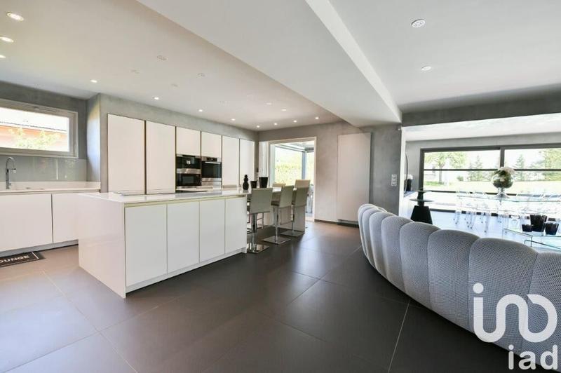 Maison de maîtres - 265 m² - 7 pièces