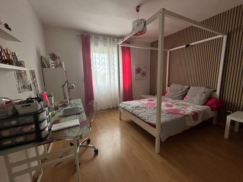 Maison - 182 m² - 7 pièces