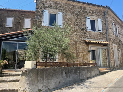 Maison de village - 130 m² - 6 pièces