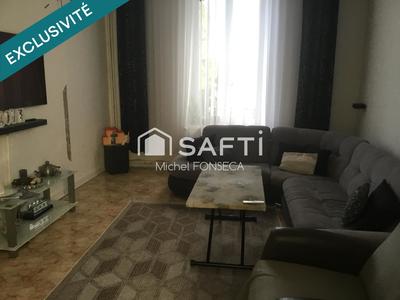 Maison de maîtres - 242 m² - 11 pièces