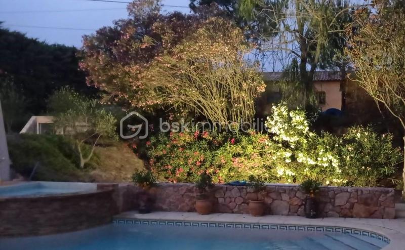 Villa - 150 m² - 6 pièces