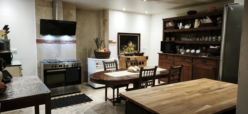 Propriété - 146 m² - 6 pièces