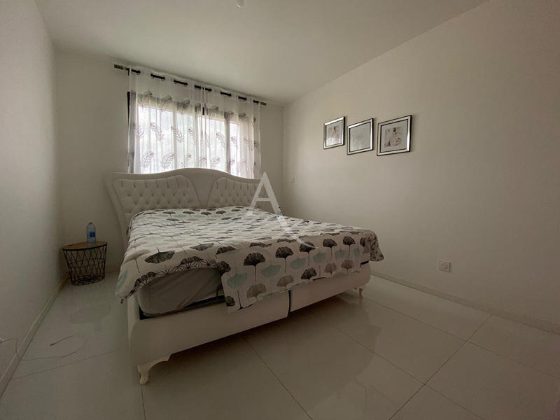 Maison - 121 m² - 6 pièces