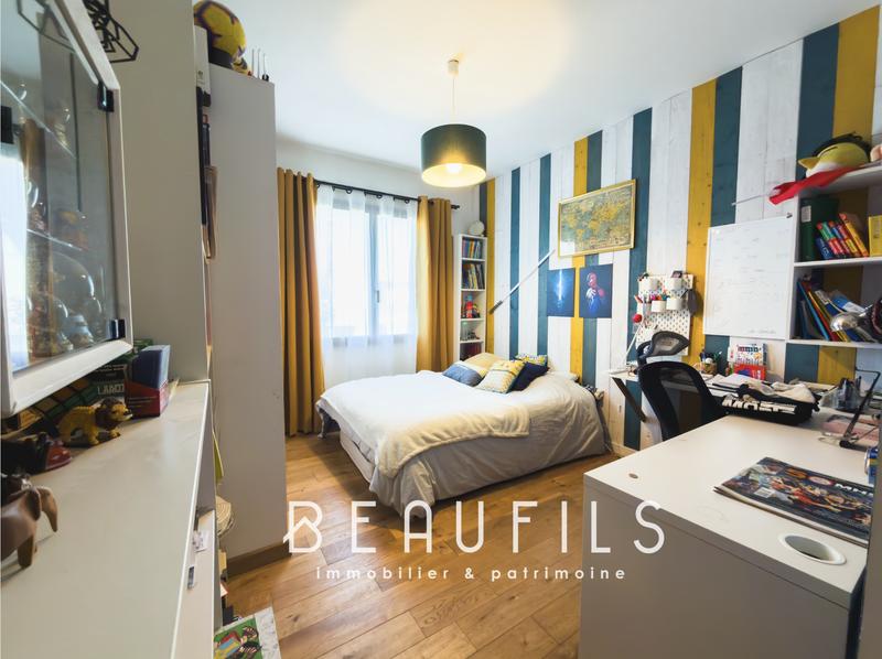 Villa - 215 m² - 10 pièces