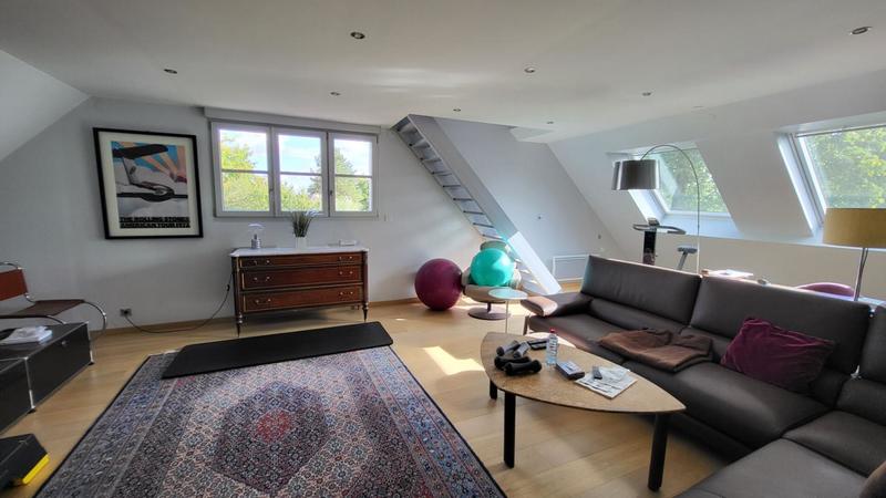 Maison - 300 m² - 8 pièces