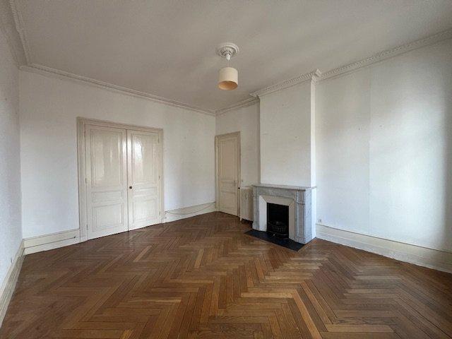 Appartement - 112 m² - 4 pièces