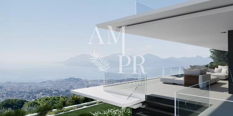 Maison - 600 m² - 7 pièces