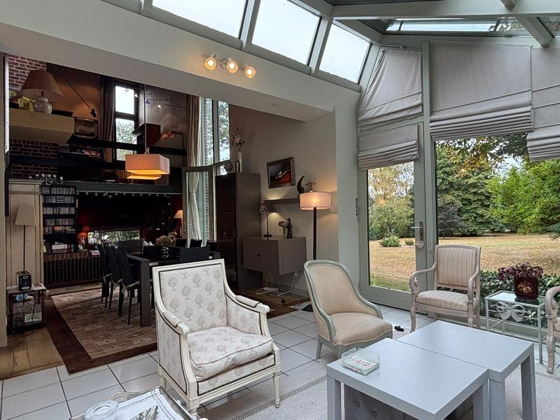 Propriété - 237 m² - 11 pièces