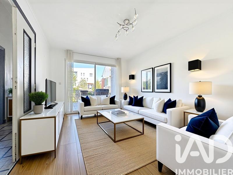 Maison - 102 m² - 4 pièces