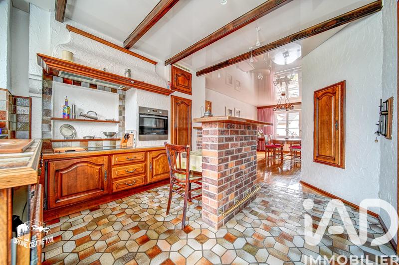 Maison - 269 m² - 10 pièces