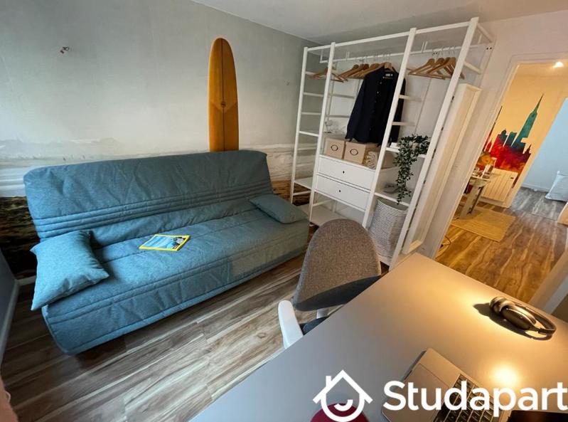 Chambre - 10 m² - 1 pièce