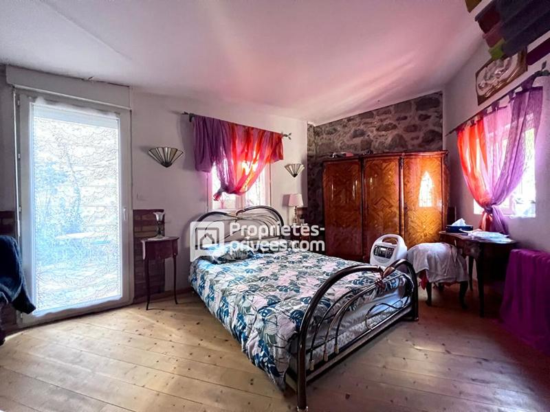 Maison - 200 m² - 7 pièces