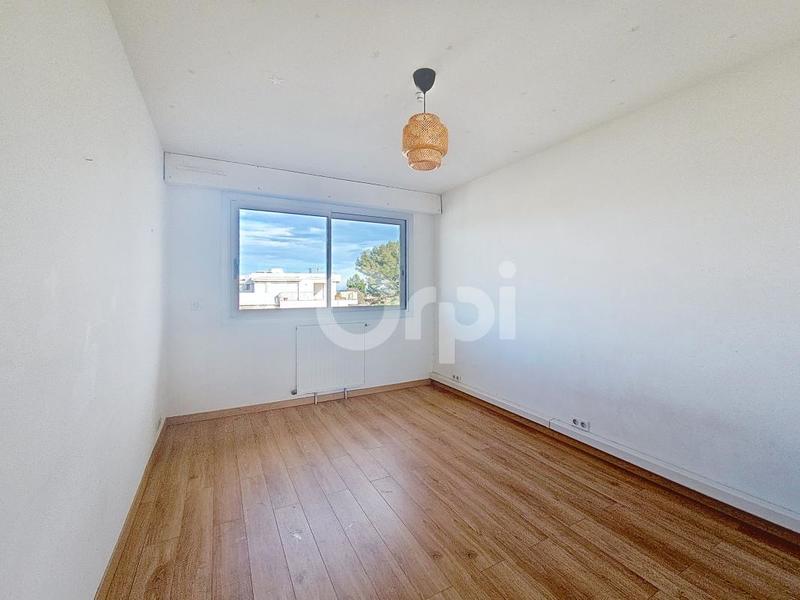 Appartement - 99 m² - 5 pièces