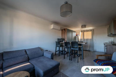 Maison - 205 m² - 8 pièces