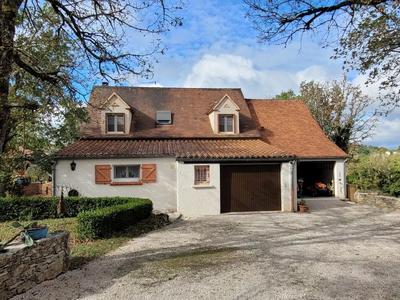 Maison traditionnelle - 136 m² - 5 pièces