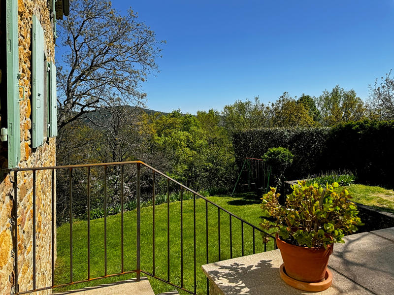 Maison - 253 m² - 13 pièces