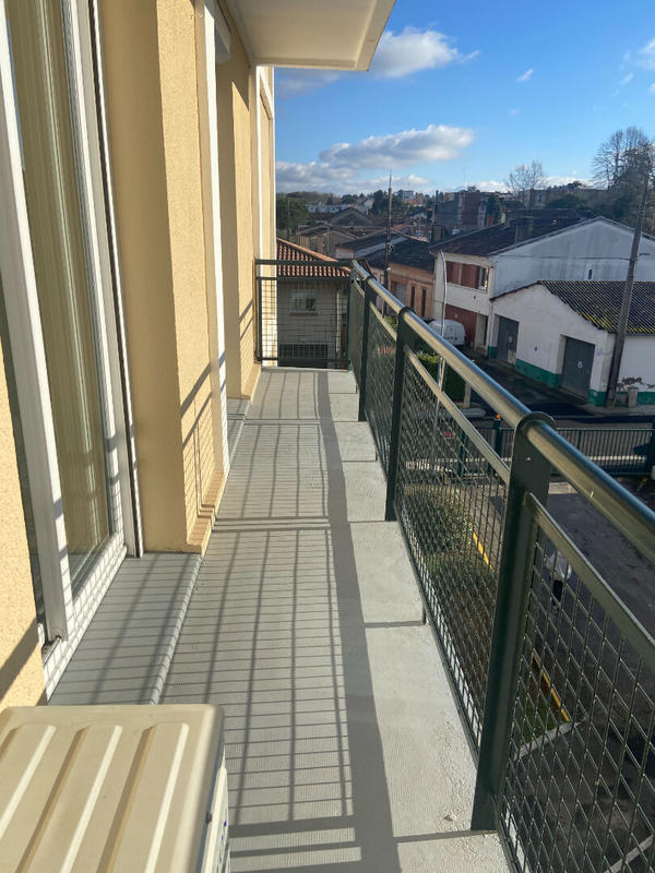 Appartement - 80 m² - 3 pièces