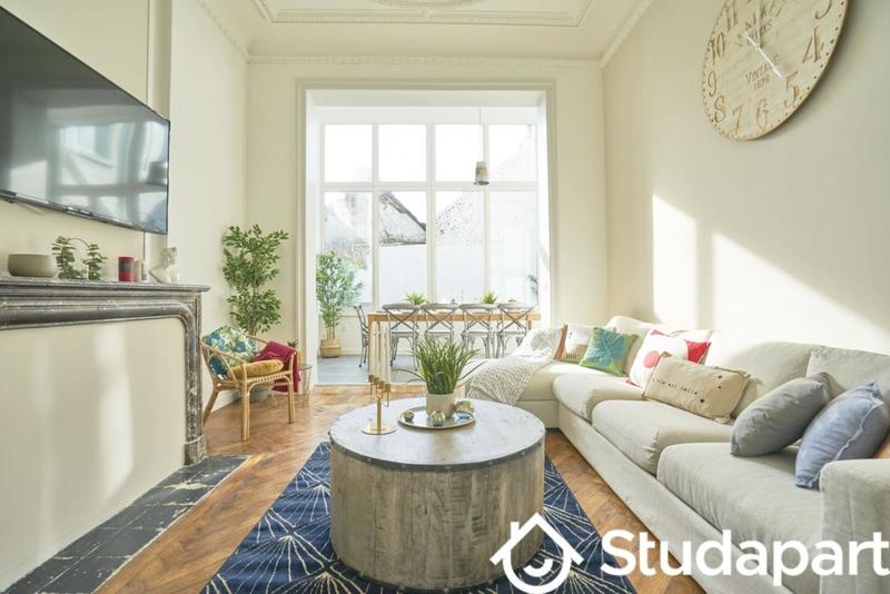 Chambre - 13 m² - 1 pièce