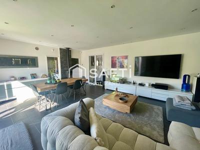 Maison - 125 m² - 5 pièces