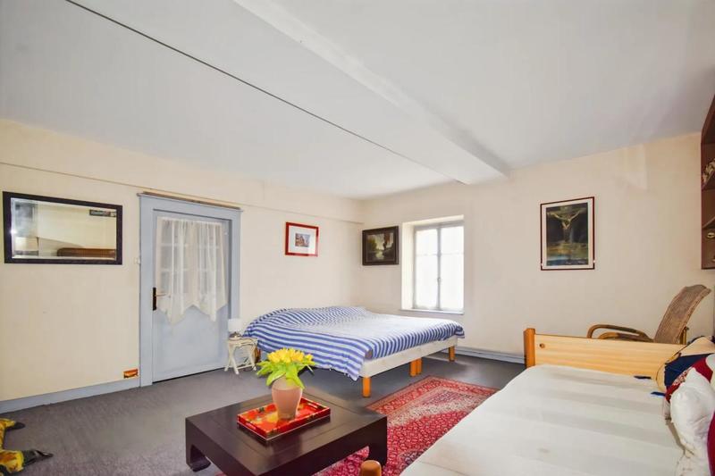 Maison - 319 m² - 10 pièces