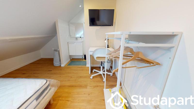 Chambre - 9 m² - 1 pièce