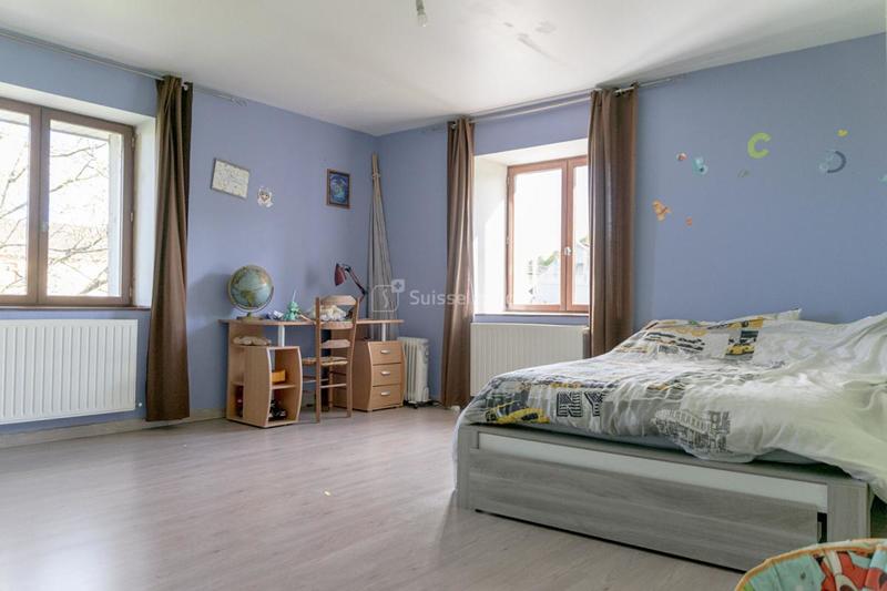 Maison - 232 m² - 7 pièces