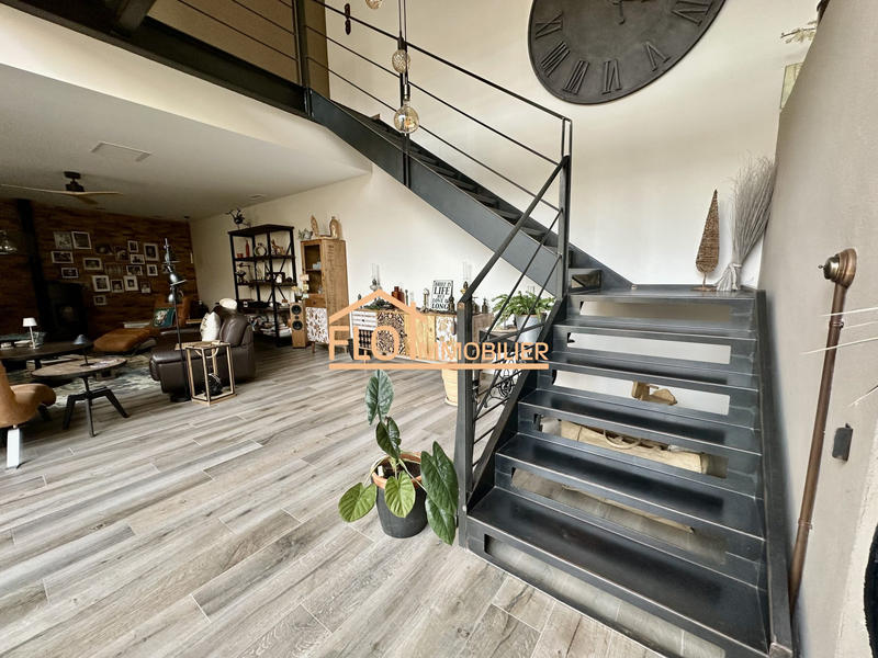 Maison - 500 m² - 5 pièces