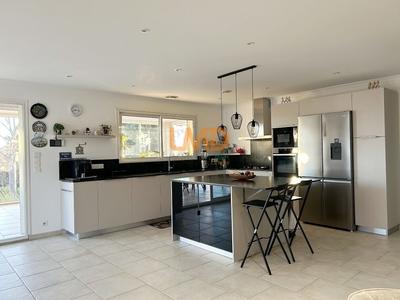 Villa - 153 m² - 5 pièces