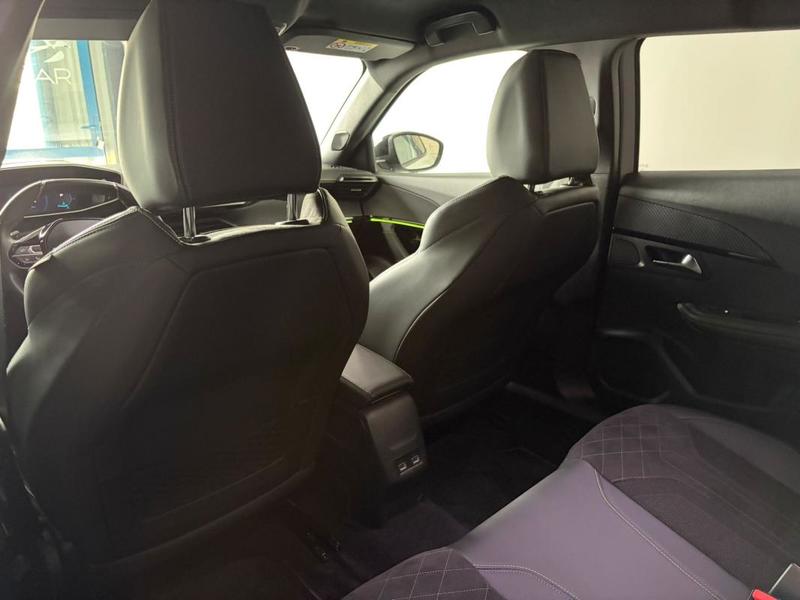 Peugeot 2008 1.5 BlueHDi 16v Eat8 s&amp;S 130 cv Boîte auto