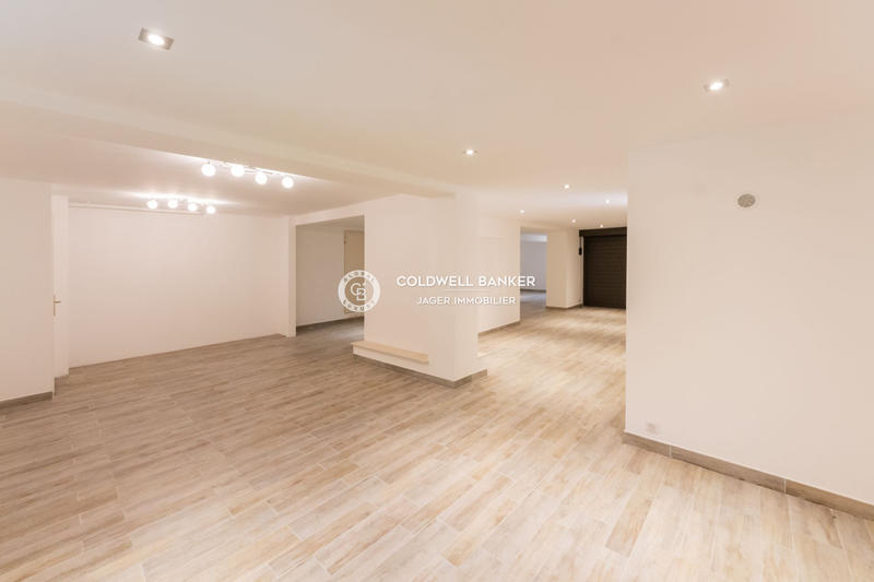 Villa - 250 m² - 7 pièces