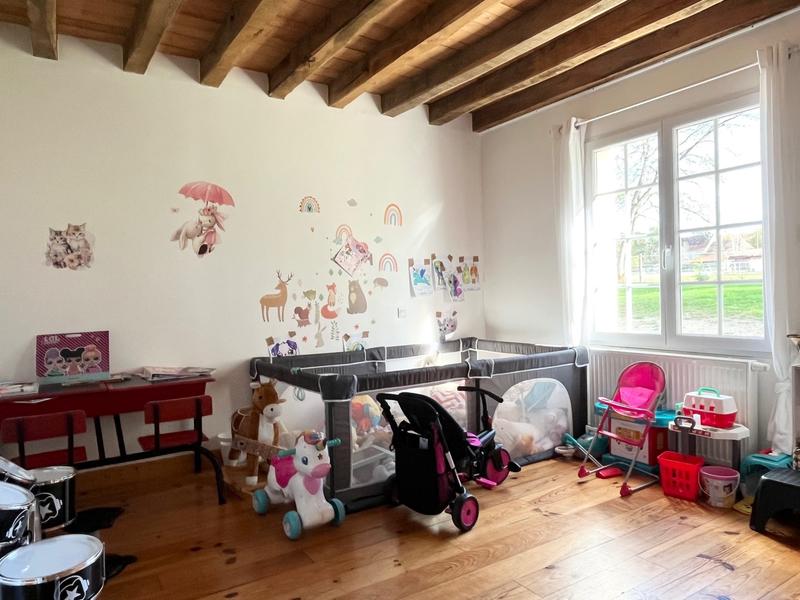 Maison - 261 m² - 7 pièces