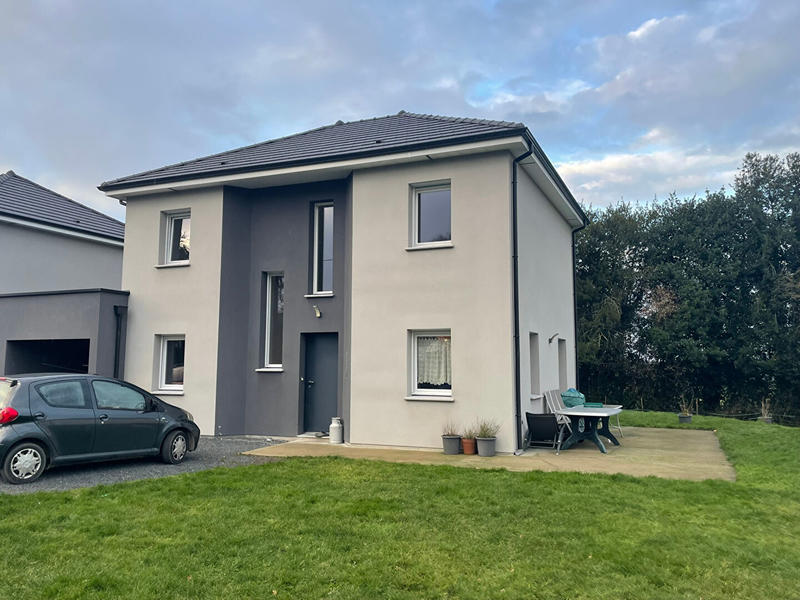 Maison - 102 m² - 6 pièces