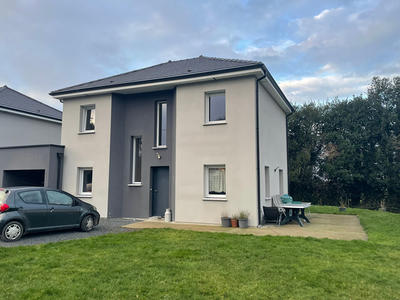 Maison - 102 m² - 6 pièces