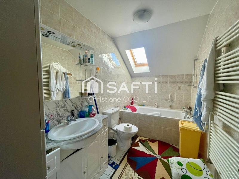 Maison - 171 m² - 9 pièces