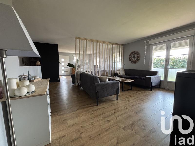Maison - 249 m² - 8 pièces