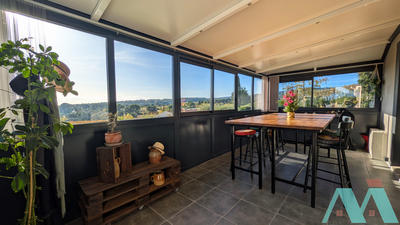 Maison - 130 m² - 5 pièces