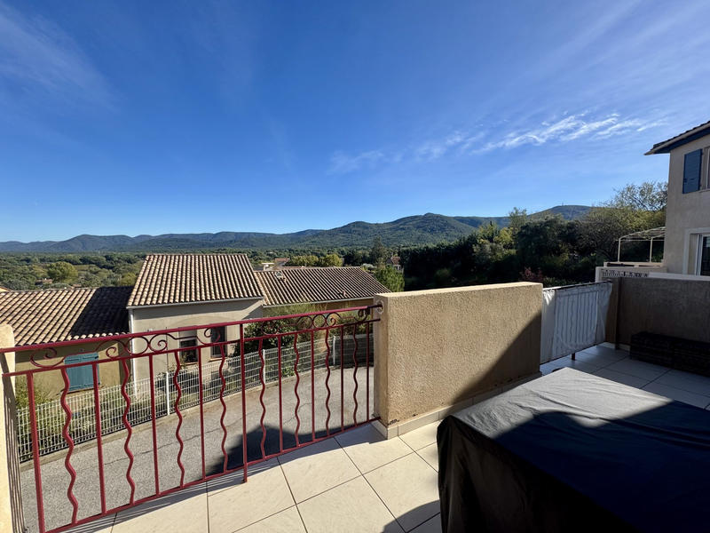 Maison - 92 m² - 4 pièces