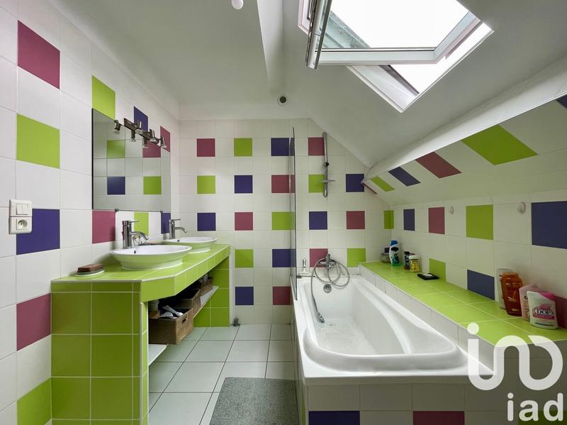 Maison - 195 m² - 6 pièces