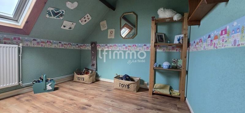 Maison - 217 m² - 9 pièces