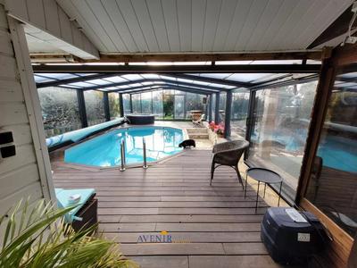 Magasins - 215 m² - 7 pièces