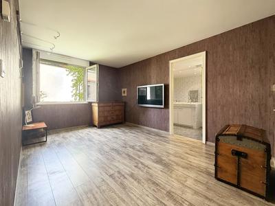 Appartement - 120 m² - 5 pièces