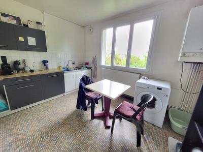 Appartement - 86 m² - 3 pièces