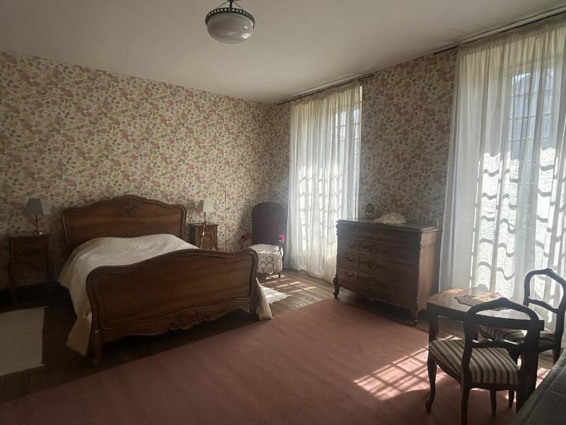 Demeure - 257 m² - 8 pièces