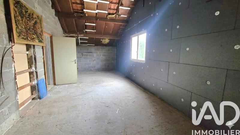 Maison - 143 m² - 8 pièces